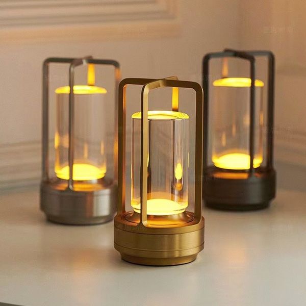 BowLift | Klara Crystal Table Lamp with Touch Panel and USB Connection