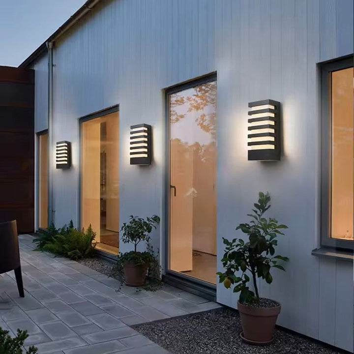 BowLift | LumaEdge | LED Wall Light – Weatherproof
