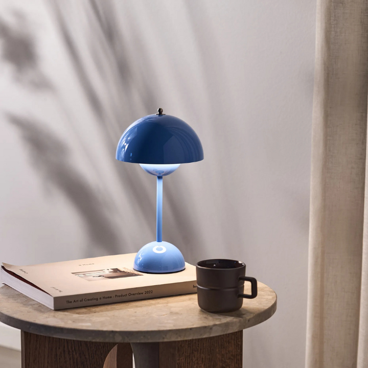 BowLift | LuxeAura Design Lamp | Scandinavian Lamp for a Refined Ambiance