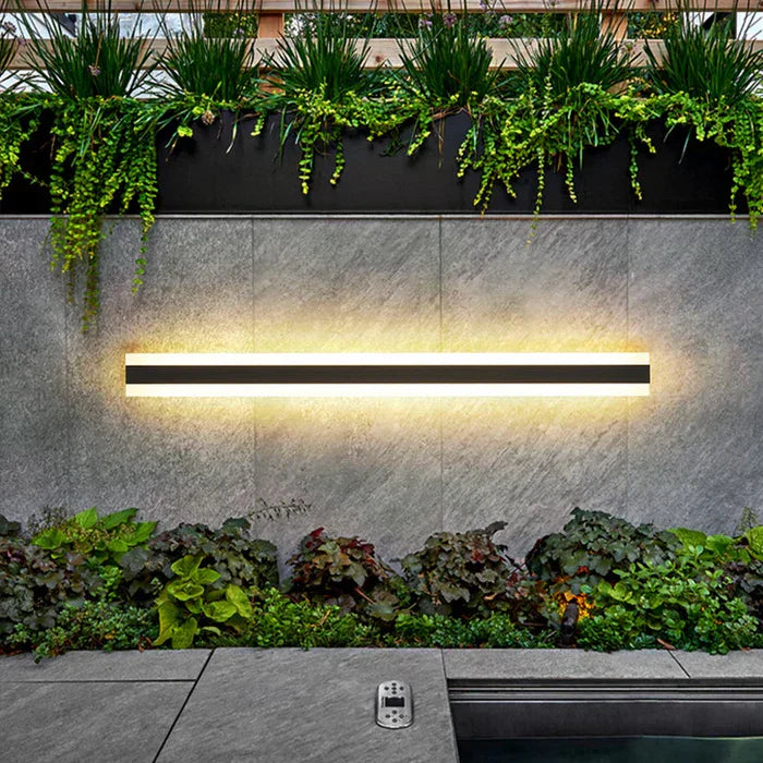 RainGuard Light - Sustainable Weather-Resistant Wall Lamp | Bowlift