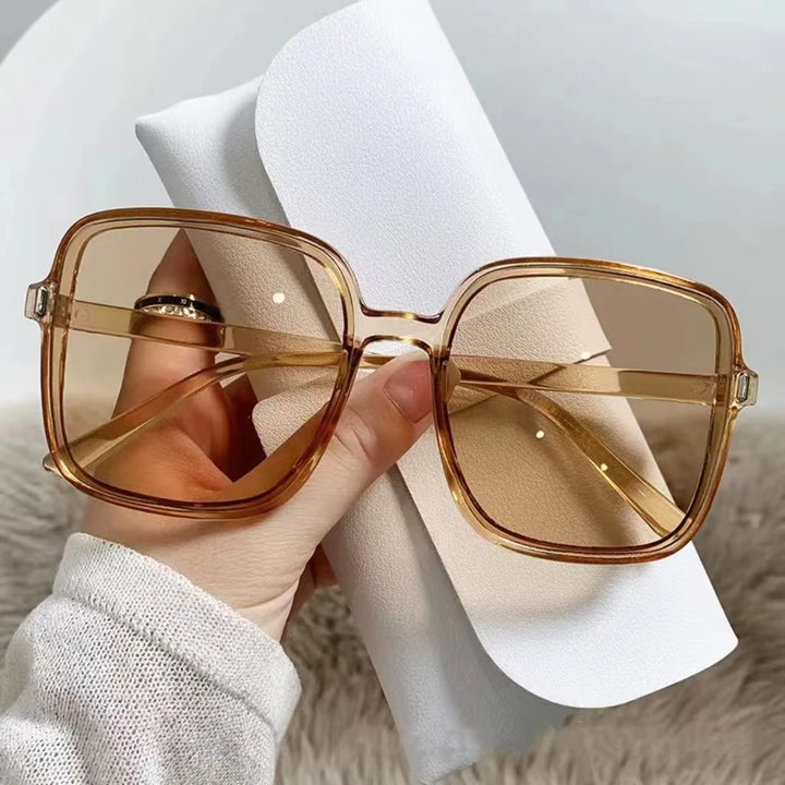 Sheena Sunglasses | Oversized & Classic | Bowlift