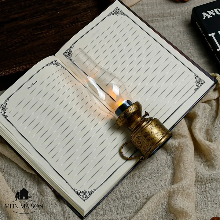 BowLift | EraLamp – Classic vintage light with contemporary charm
