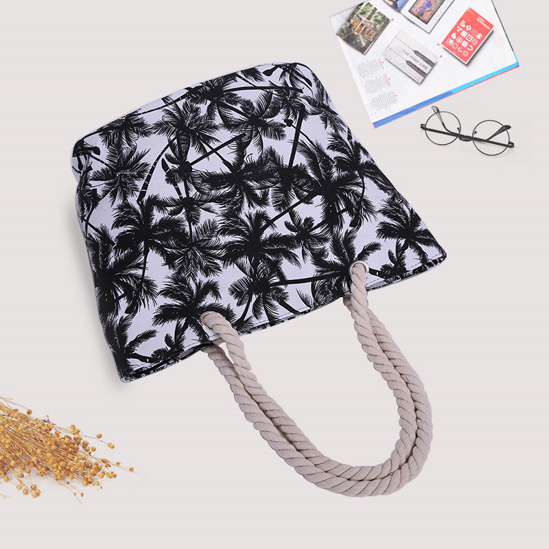 Spacious bag with maritime pattern Bowlift