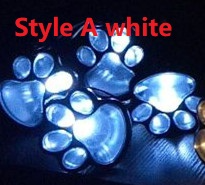 BowLift | Solar lamp in paw print design – LED garden lighting in multicolor for outdoor use