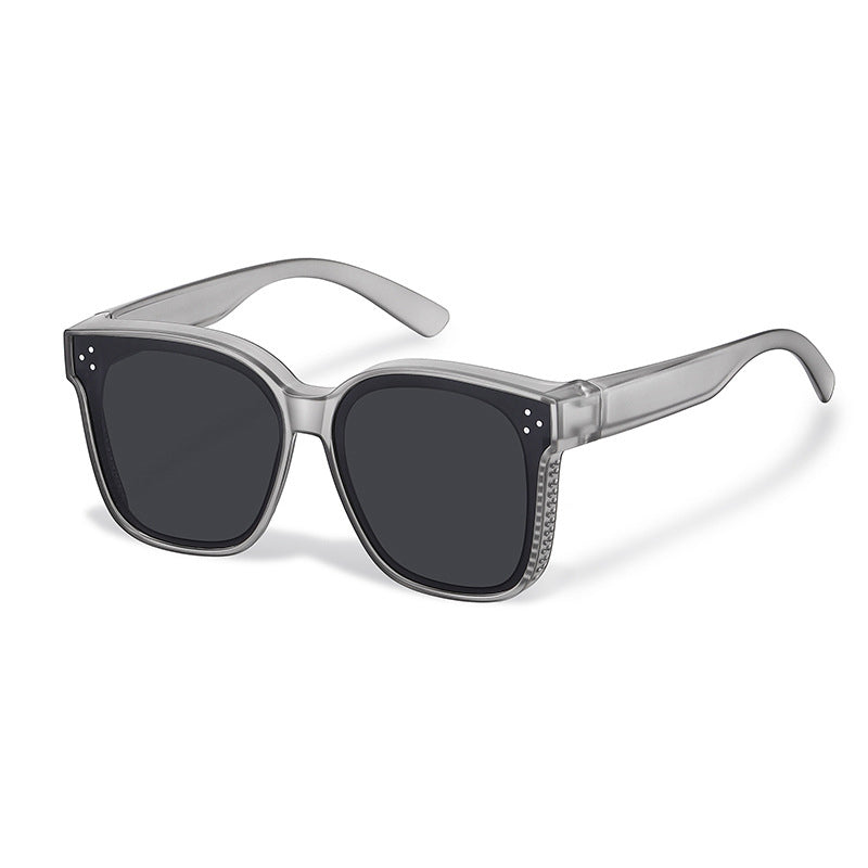 Universal models of myopic sunglasses Bowlift