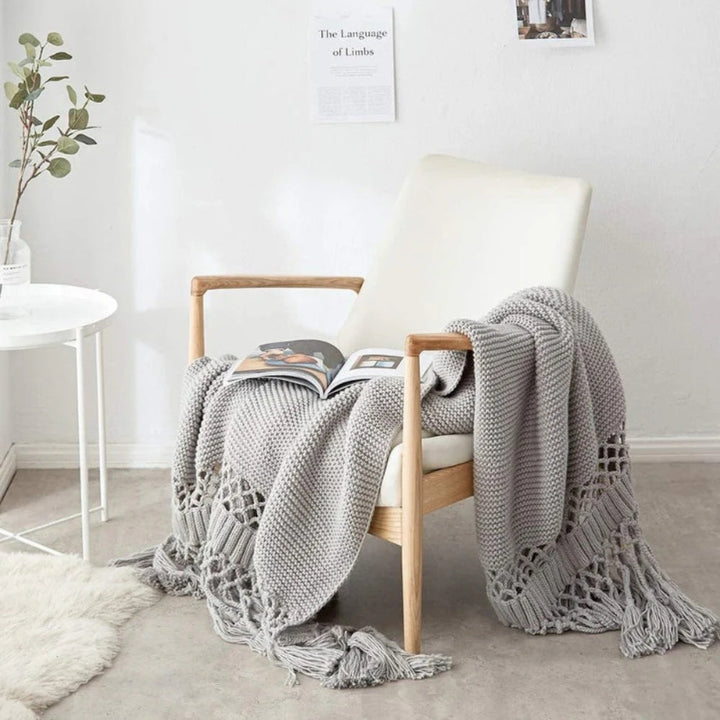 BowLift | Snug Knit Woven Tassel Blanket