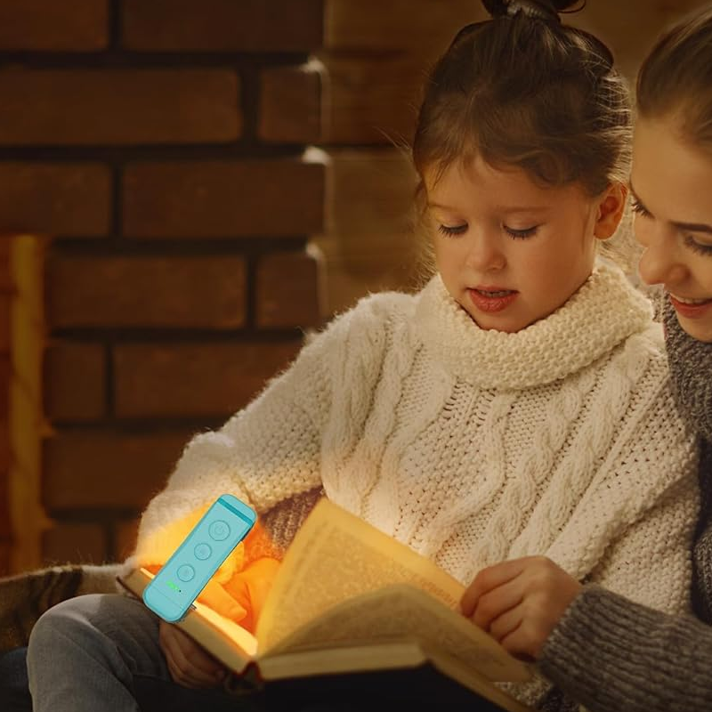 BowLift | Portable LED reading light to clip on