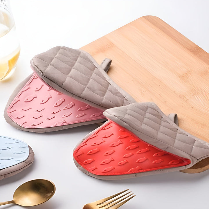 BowLift | Silicone Quilted Heatproof Kitchen Mitts
