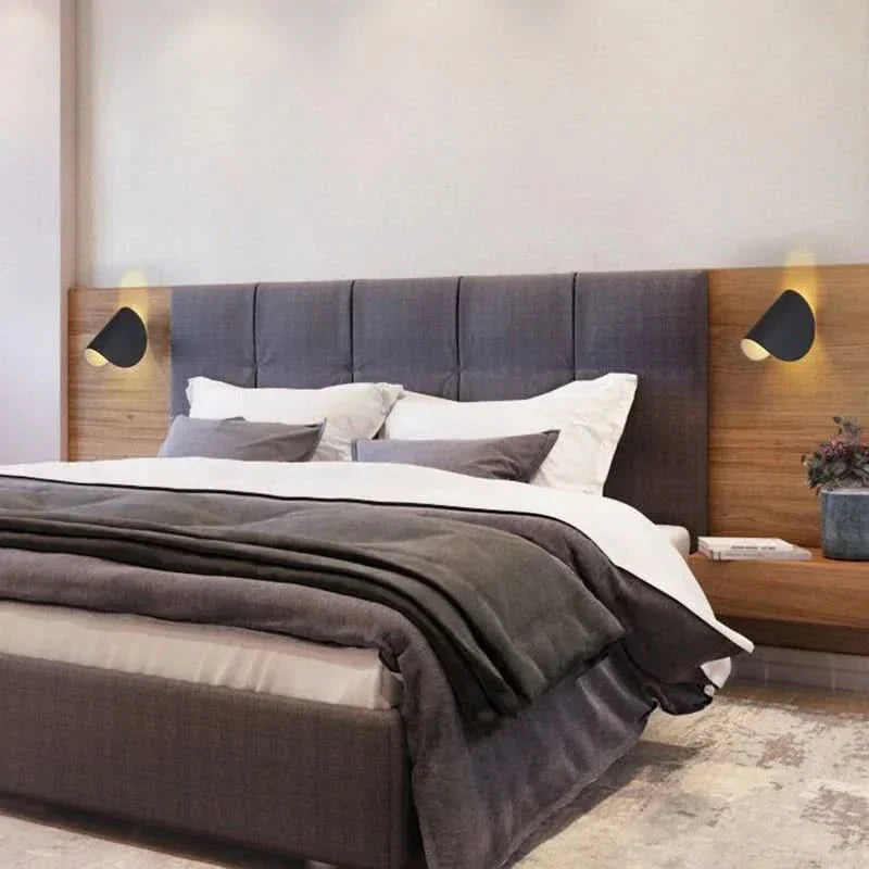 BowLift | Modern LED Wall Lamp – Minimalist Industrial Design