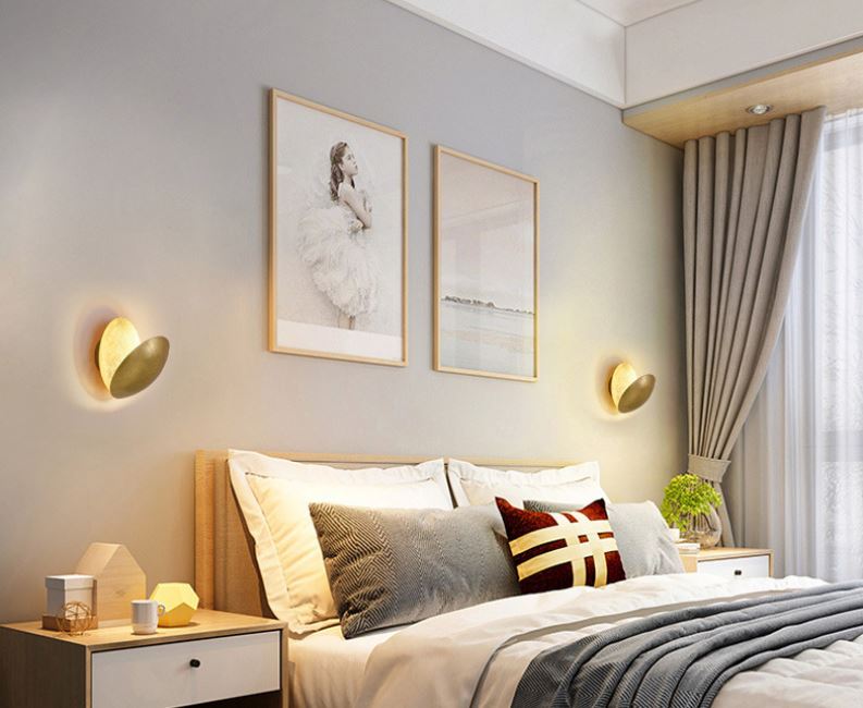 BowLift | Elegant Lunar Eclipse Wall Lamp