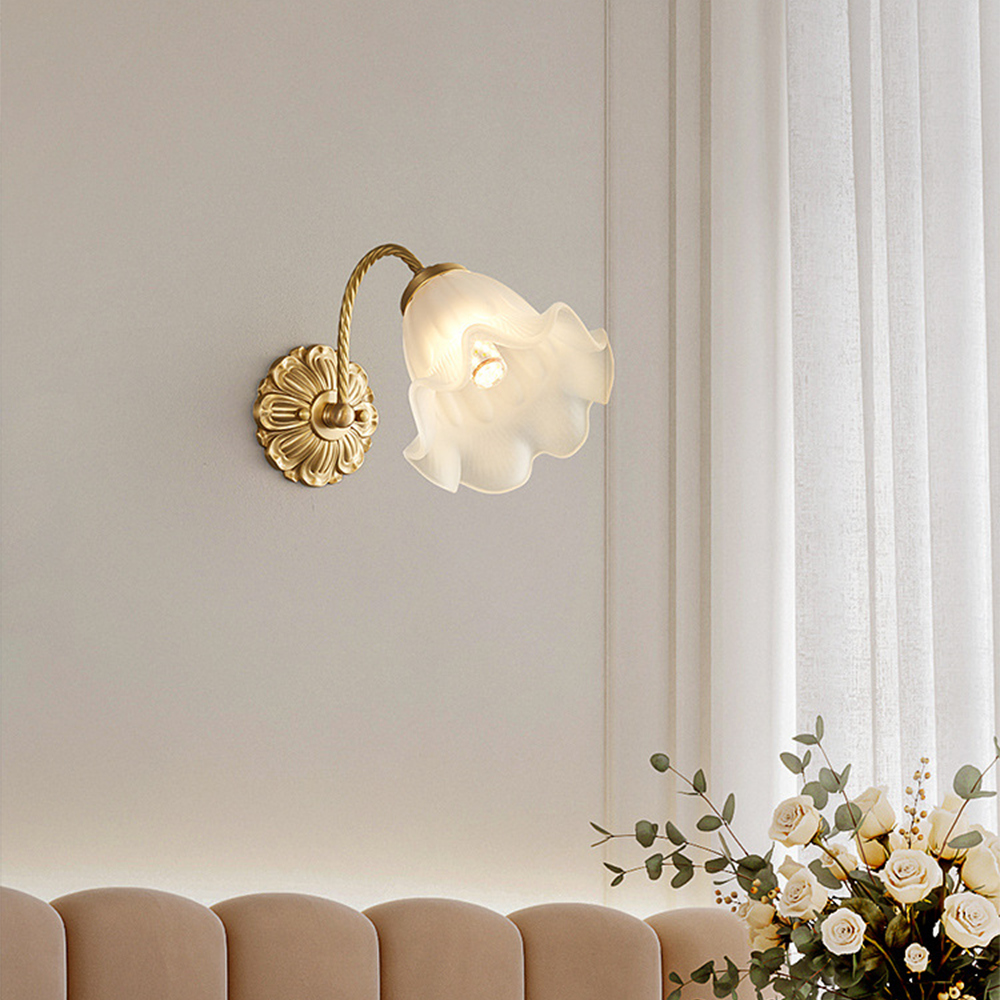 VintageGlow – Retro Glass Wall Light for Atmosphere | Bowlift