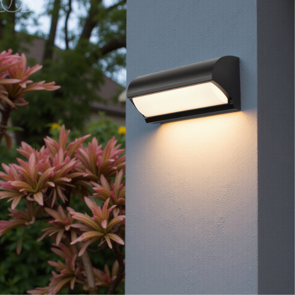 BowLift | Modern Black Outdoor LED Wall Light – Weatherproof Warm Lighting for Garden, Patio & Entryways