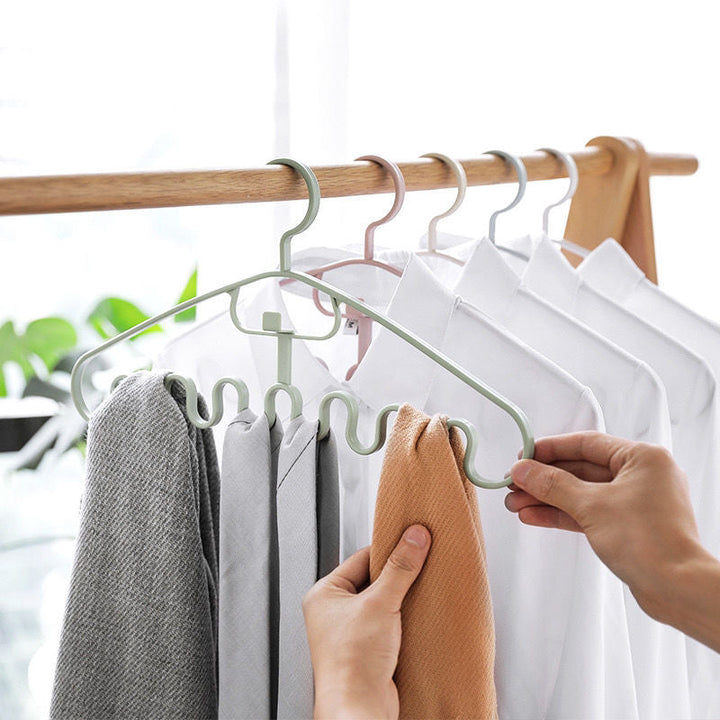 BowLift | Japanese Space-Saving Wavy Cloth Hanger