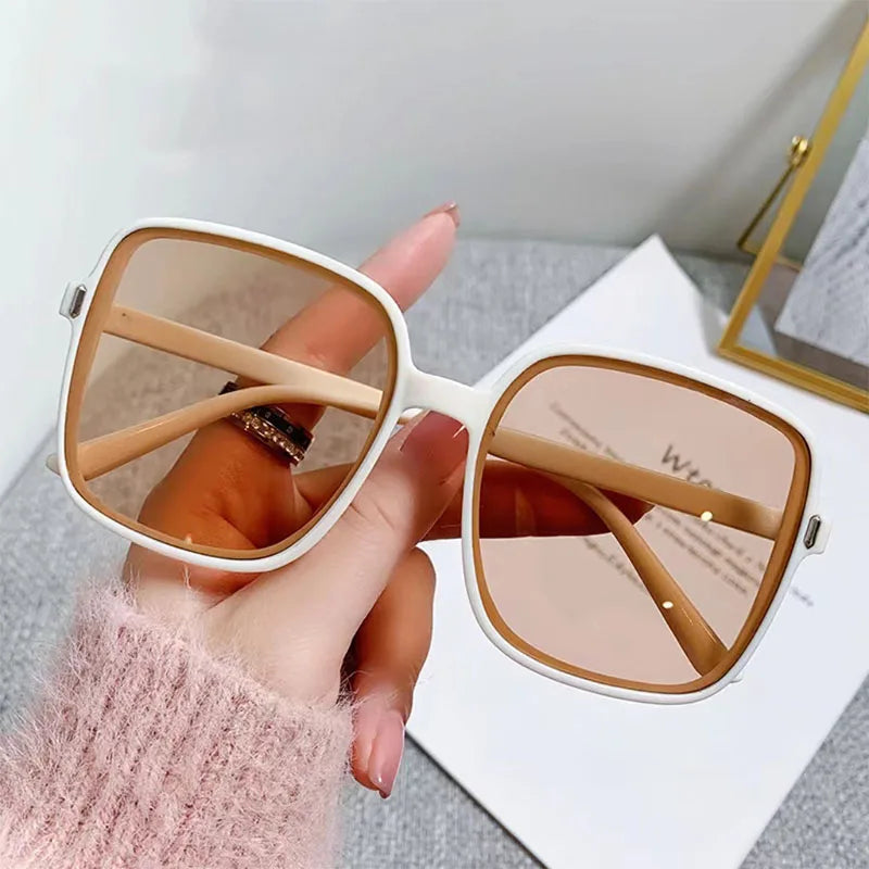 Sheena Sunglasses | Oversized & Classic | Bowlift