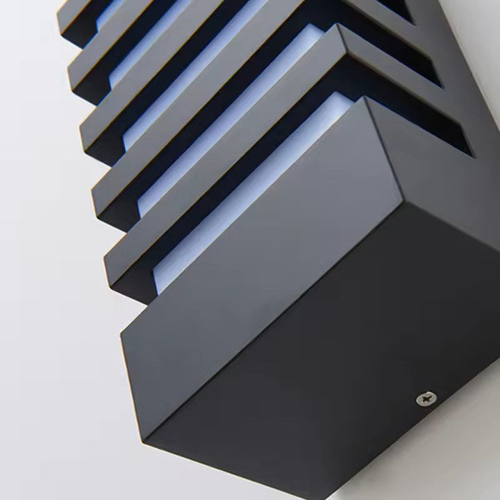 BowLift | LumaEdge | LED Wall Light – Weatherproof