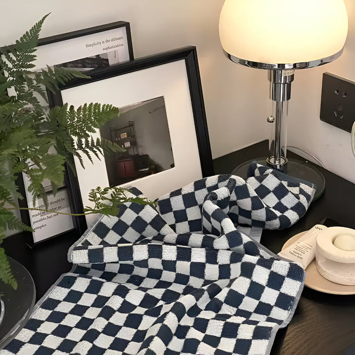 BowLift | Retro Checkmate Cotton Towel