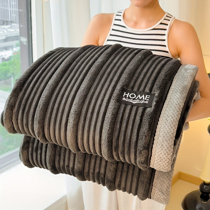 LuxeFleece - Soft Blanket for Warmth and Style Bowlift