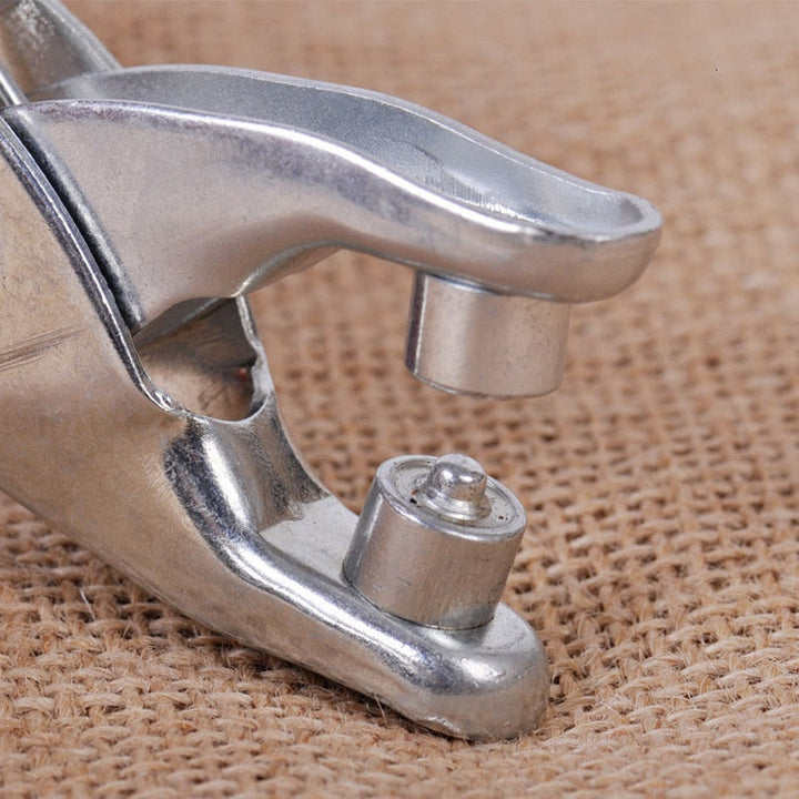 BowLift | Button Snap Fastener Sewing Tool