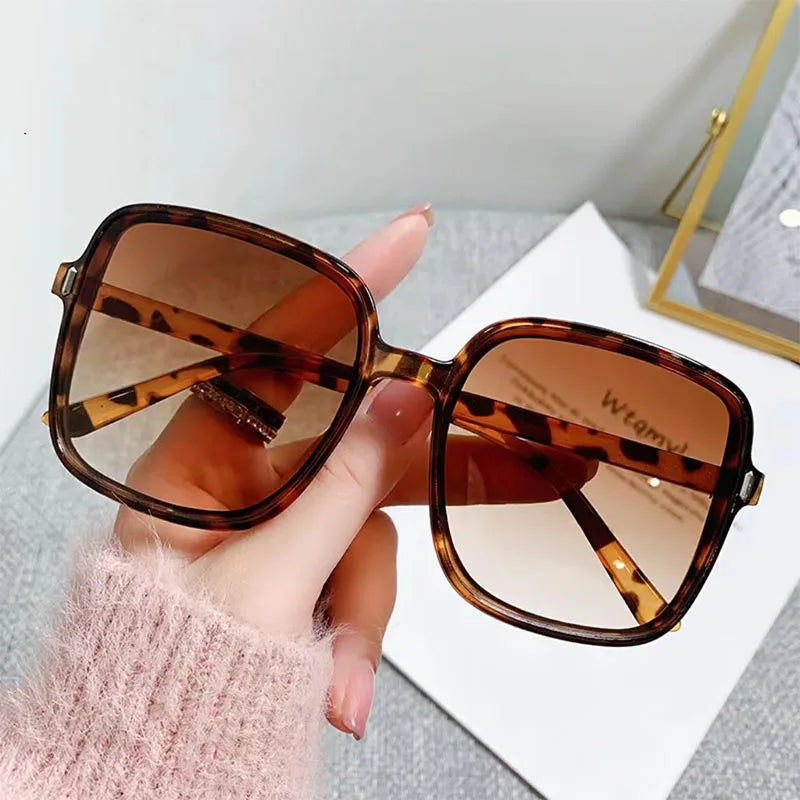 Sheena Sunglasses | Oversized & Classic | Bowlift