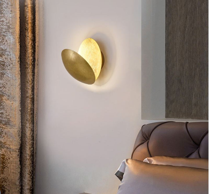 BowLift | Elegant Lunar Eclipse Wall Lamp