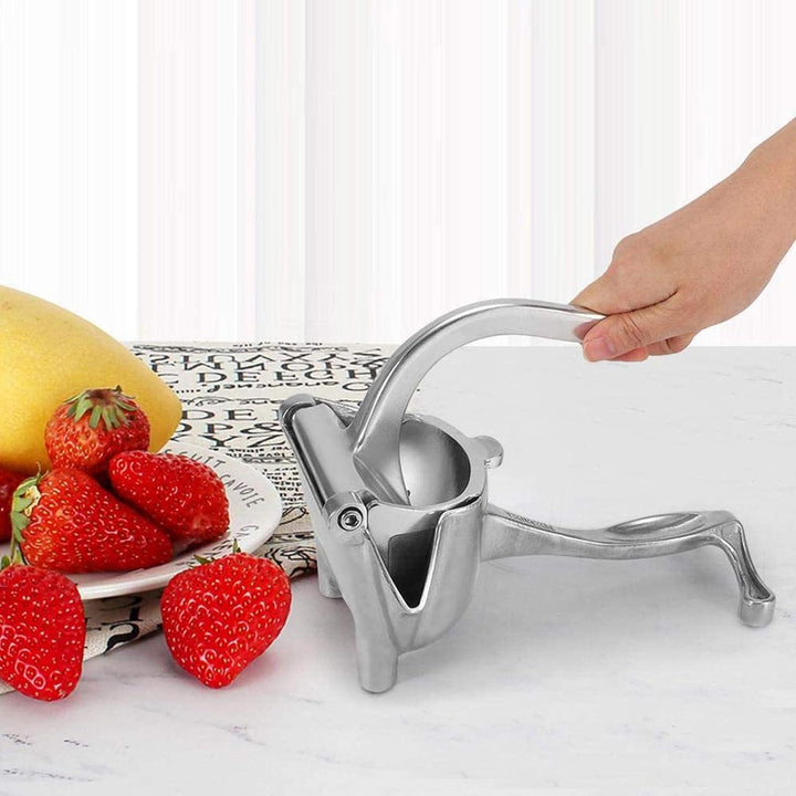 Easy and quick juice | Your kitchen saver | Bowlift