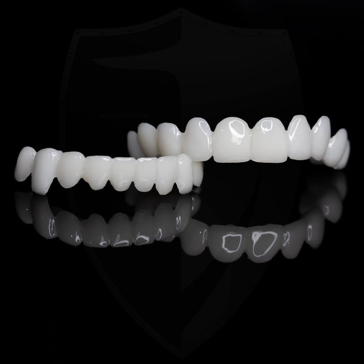 BowLift | Smile Lens – Adjustable White Denture for Direct Smile Correction