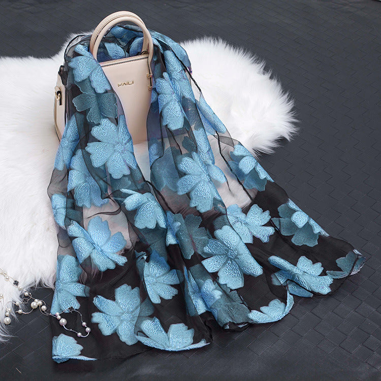 BowLift | Silk scarf with cut flowers hollow motif
