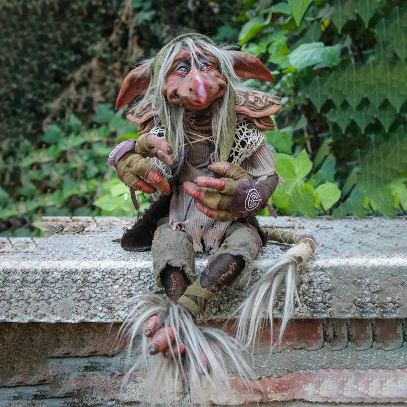 BowLift | Garden Ornament Troll
