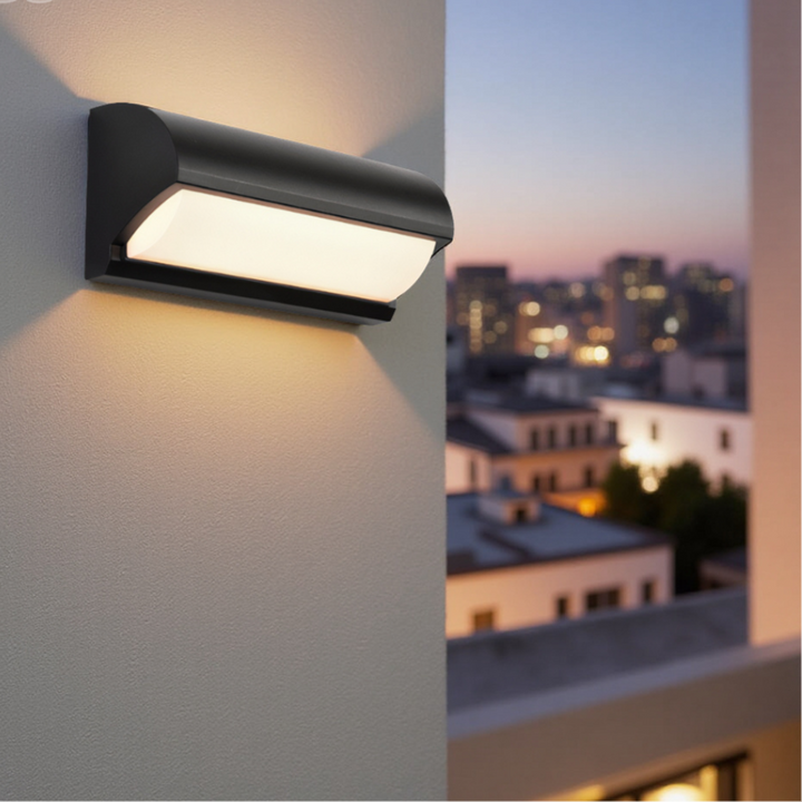 BowLift | Modern Black Outdoor LED Wall Light – Weatherproof Warm Lighting for Garden, Patio & Entryways