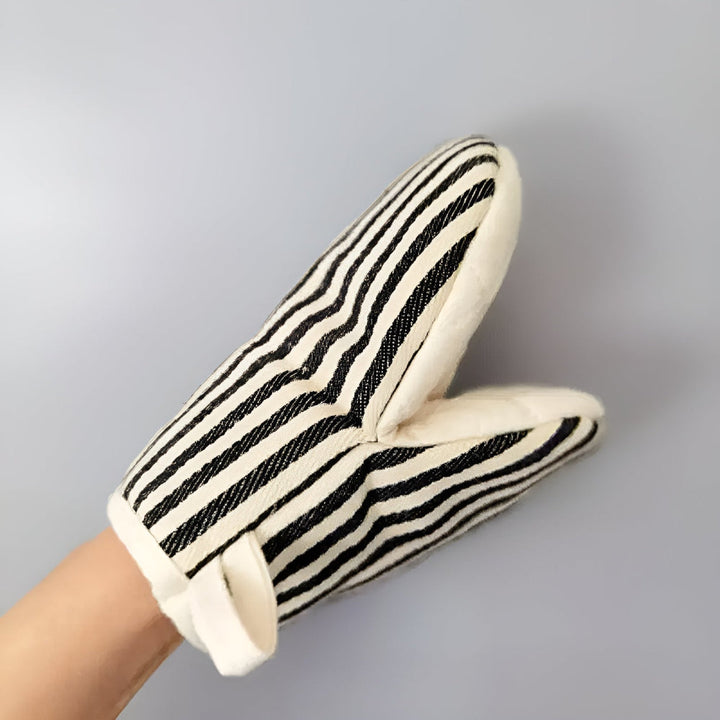 BowLift | Striped Heat-Resistant Kitchen Mitts