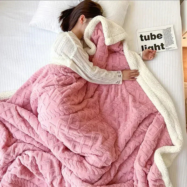 BowLift | Thick Winter Lambswool Blanket - WarmWool