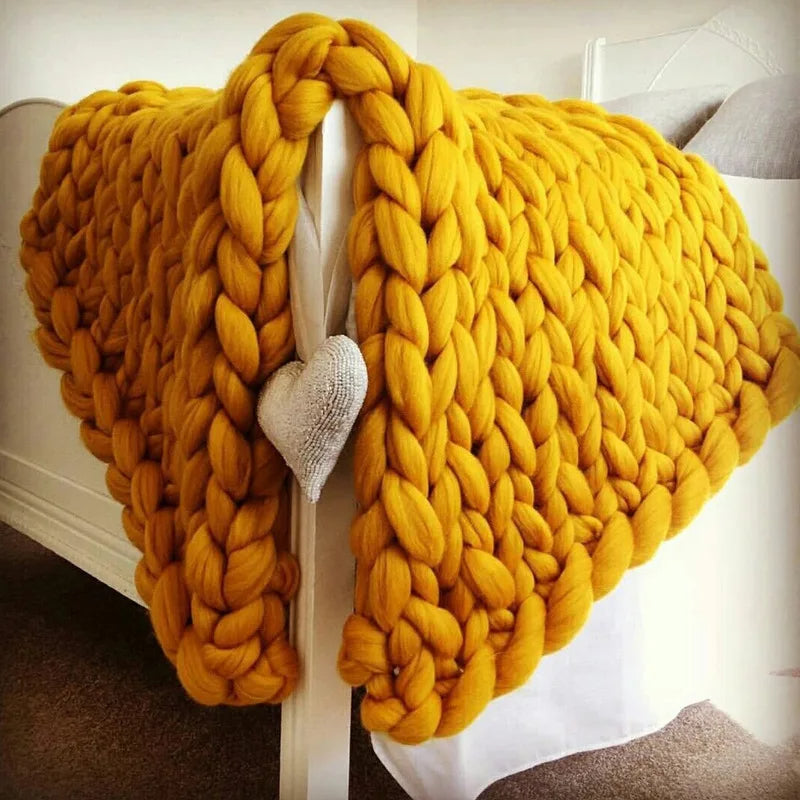 BowLift | Thick Line Sofa Knitted Blanket