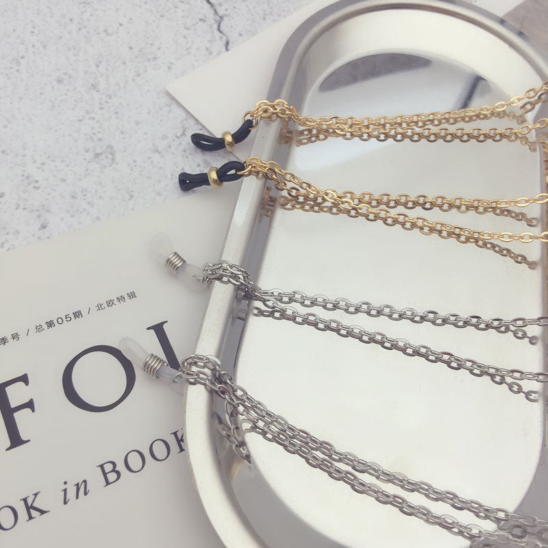 Star-Embellished Eyewear Chain Bowlift