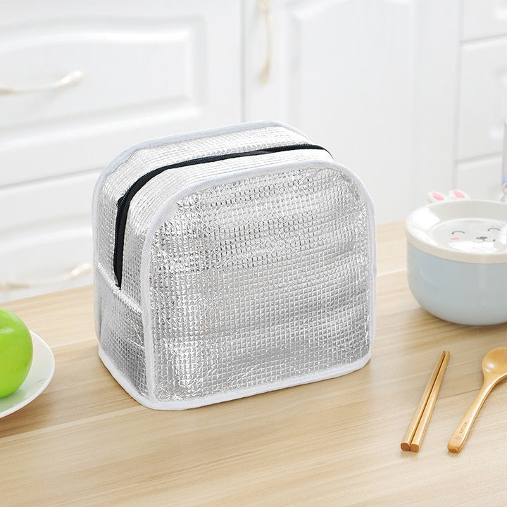 Cooling bag with insulating properties and practical compartment design Bowlift