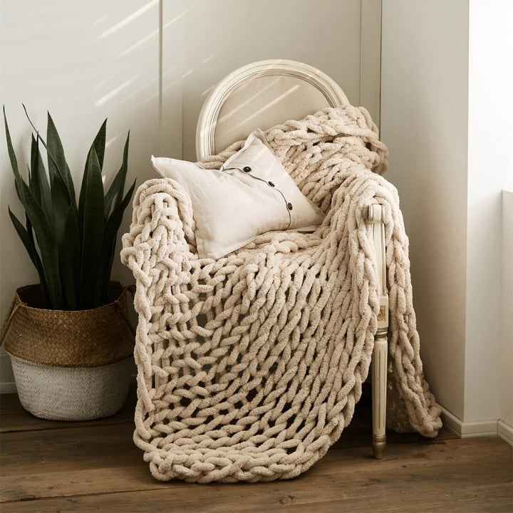 BowLift | Cozy Chenille Chunky Knit Blanket Throw