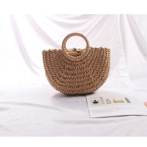 Elegant Bast bag with unique design Bowlift