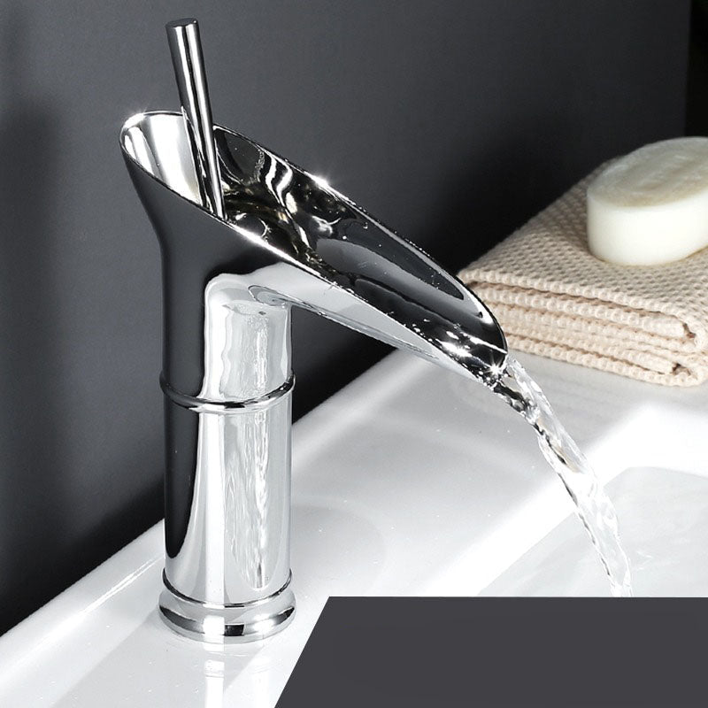 BowLift | Antique Waterfall | Bathroom Sink Faucet
