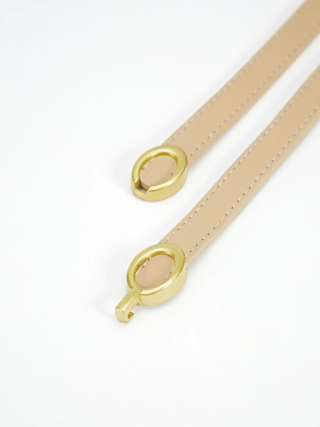LuxeRing Belt - Elegant Leather Belt for Women Bowlift