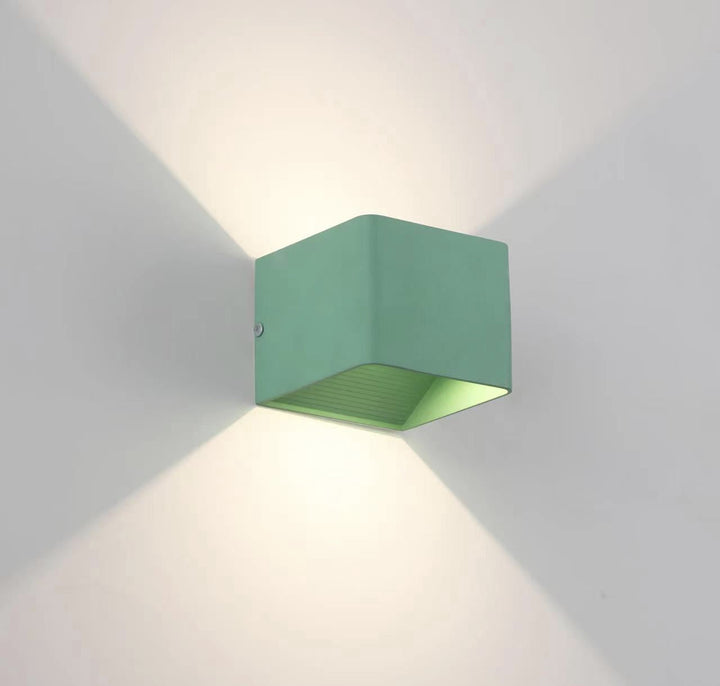 Square wall lamp with unique design Bowlift