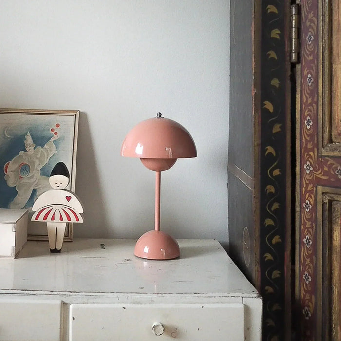 BowLift | AuroraGlo Cordless LED Table Lamp
