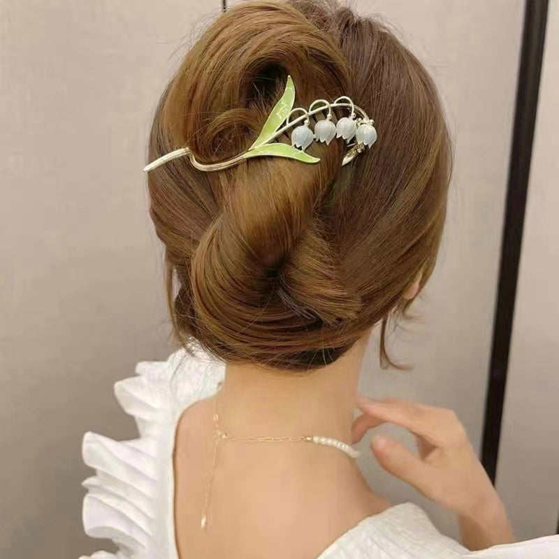 BowLift | Bluebell Floral Hair Claw Clip