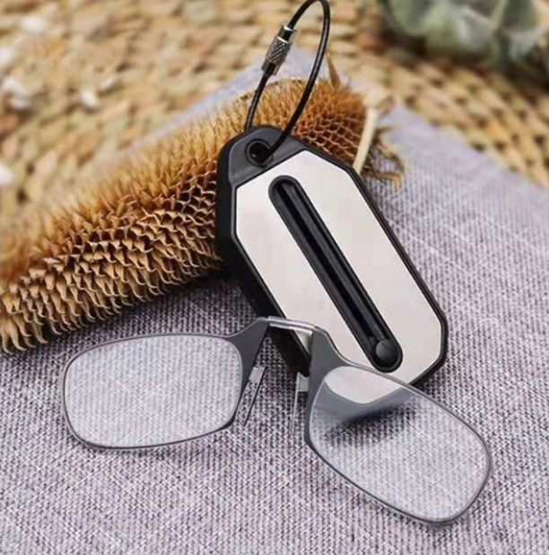 Keychain reading glasses – Ultra-thin foldable reading glasses with case | Bowlift