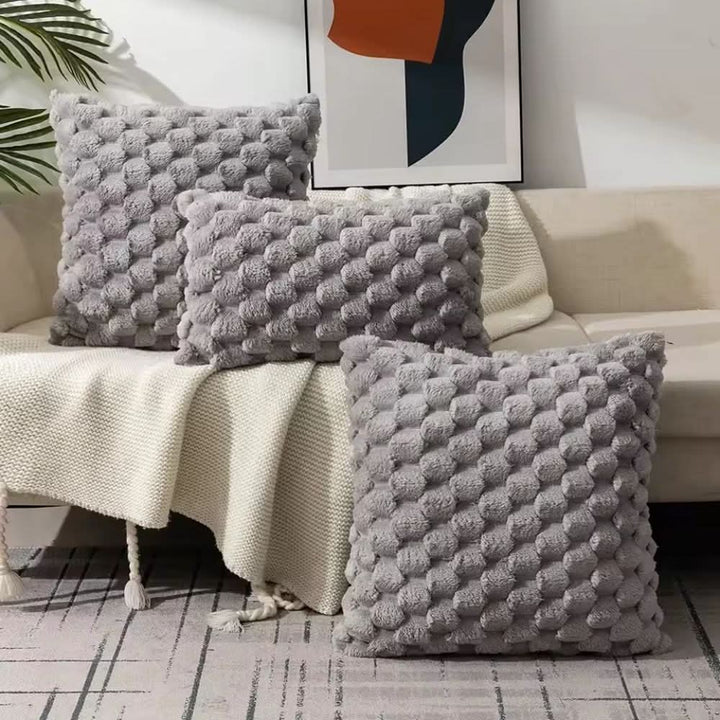 BowLift | Cushion cover made of cotton blend with fluffy 3D feel