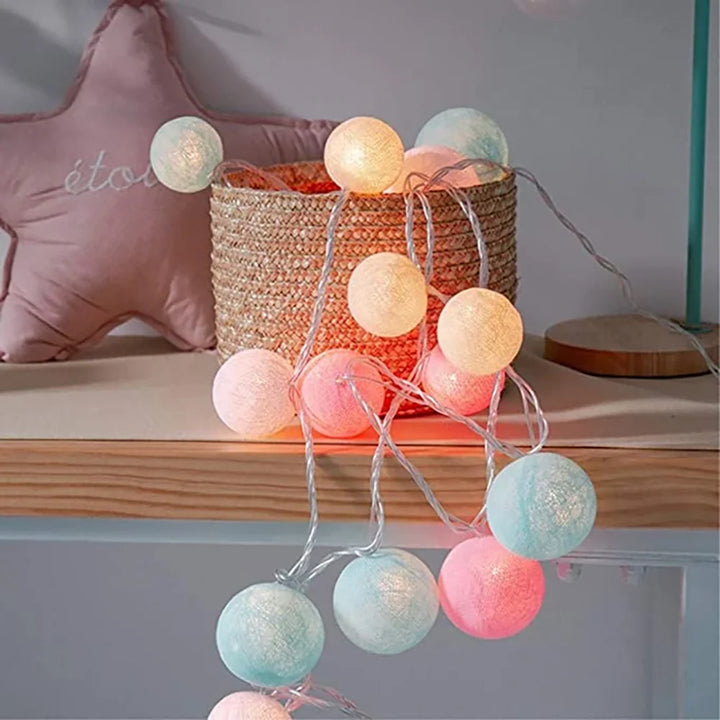 BowLift | Cotton Ball Garland