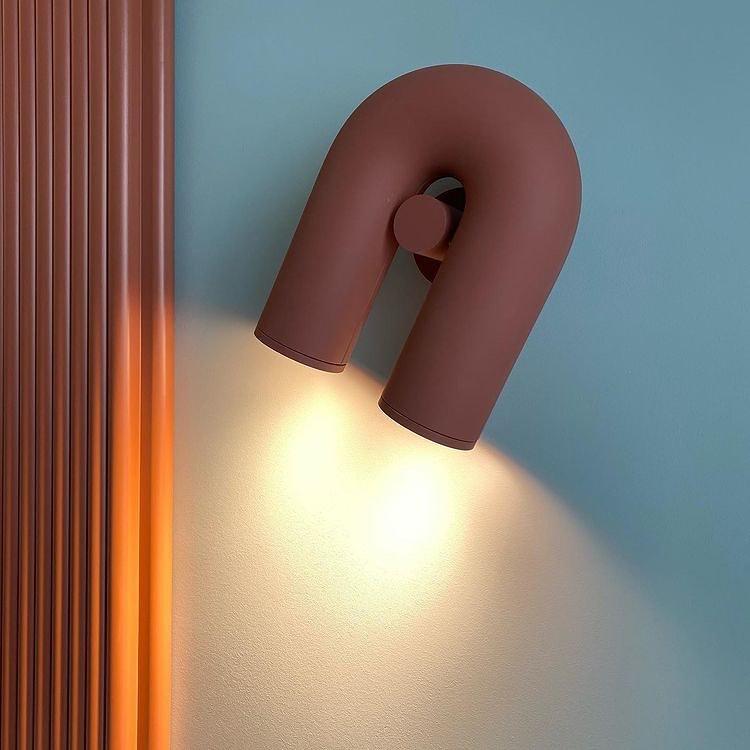 Circus Magic - Playful lighting with U-shaped modules | Bowlift