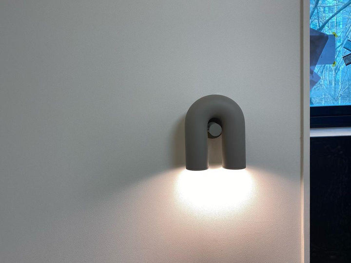 Circus Magic - Playful lighting with U-shaped modules | Bowlift