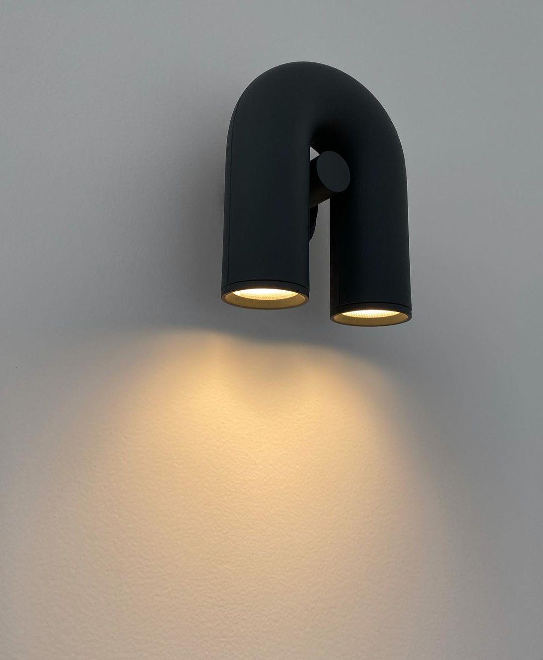 Circus Magic - Playful lighting with U-shaped modules | Bowlift