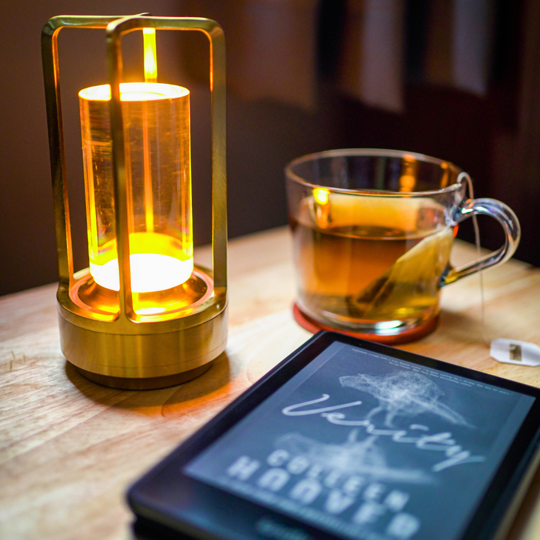 BowLift | Klara Crystal Table Lamp with Touch Panel and USB Connection
