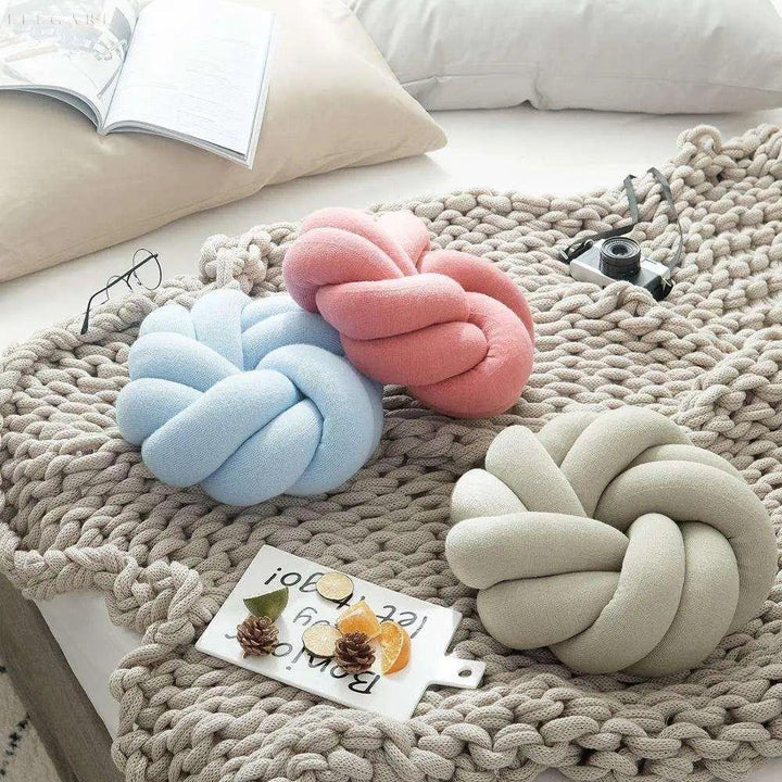 Cotton Knot Pillow - Cotton Knot Pillow | Bowlift