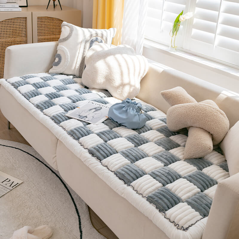 CozyCover – Elegant Blanket for Pet and Human Bowlift